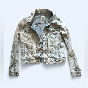 Mudd Light Wash Distressed Denim Jacket | Women’s Small